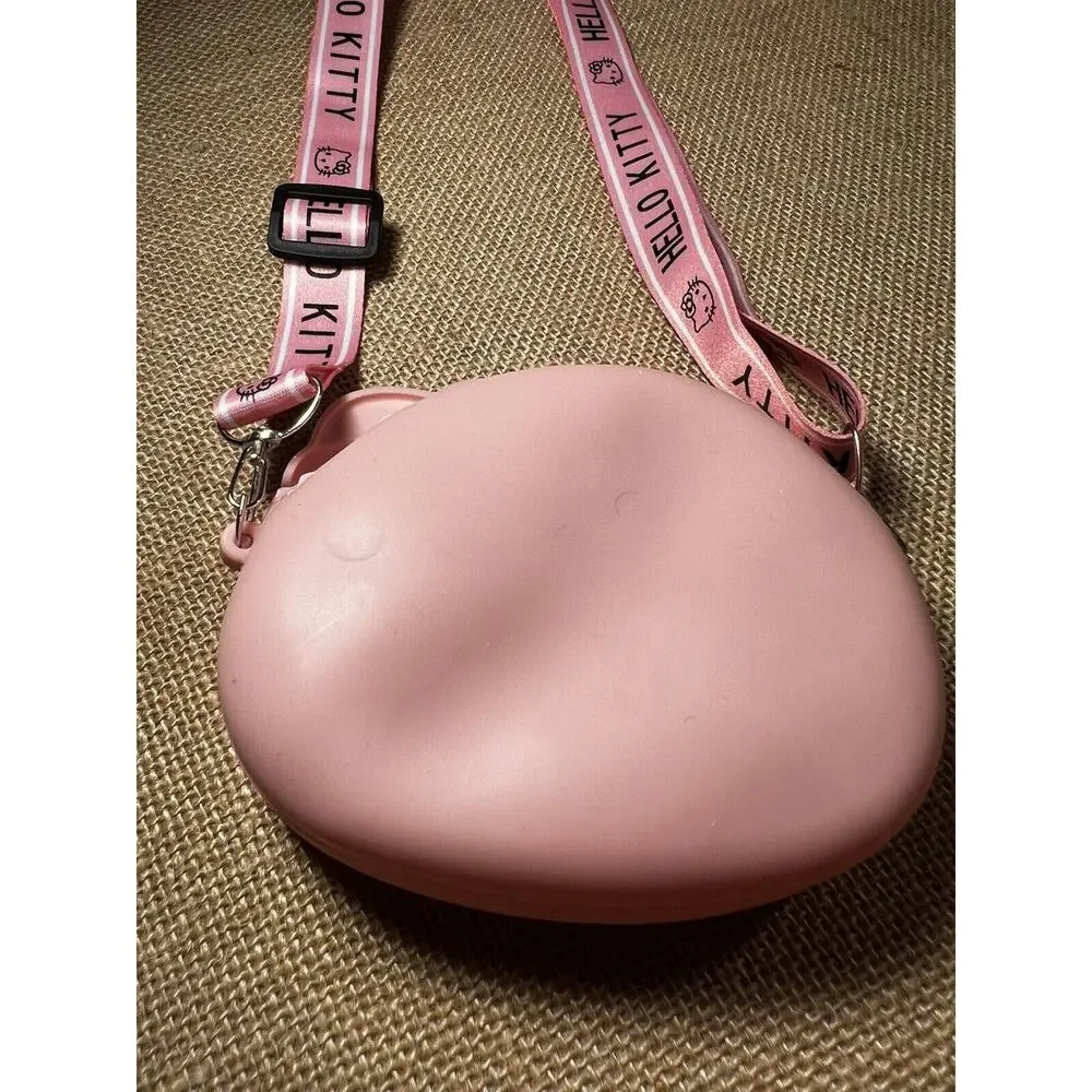 Hello Kitty (For Sale in Japan Only) Mini Pink Silicone Purse